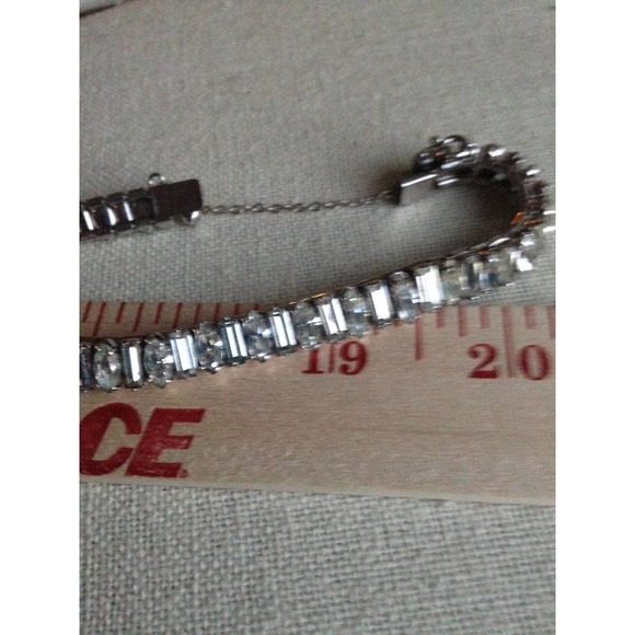 Classic Crystal Tennis Bracelet - Picture 3 of 7